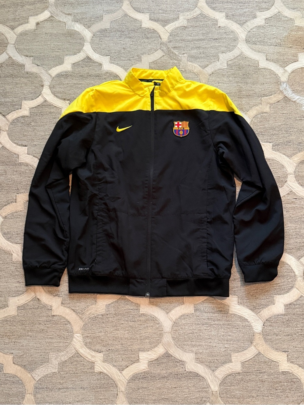 Nike Boy’s XL Barcelona Dri-fit tracksuit set - Picture 2 of 10